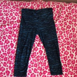 Fabletics Capri pants